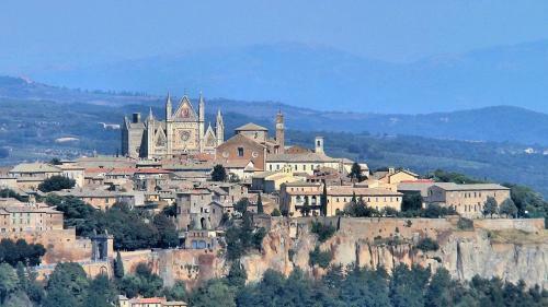 Feronia - Le Dimore Di Borgo Tessile