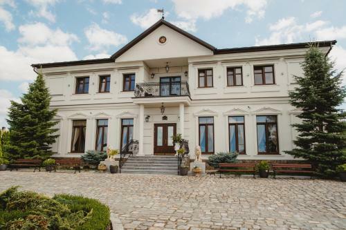 Bed & Breakfast Pa?ac Uniej�w