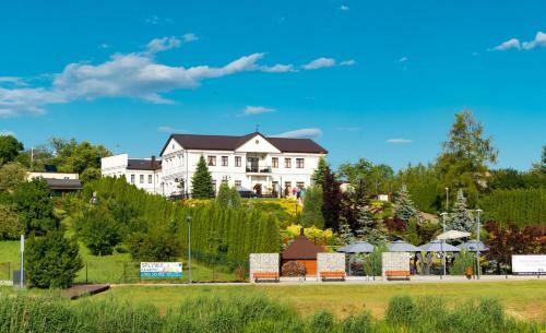 Bed & Breakfast Pa?ac Uniej�w
