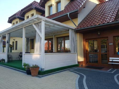 Hostal Pensjonat Dom Latarnika