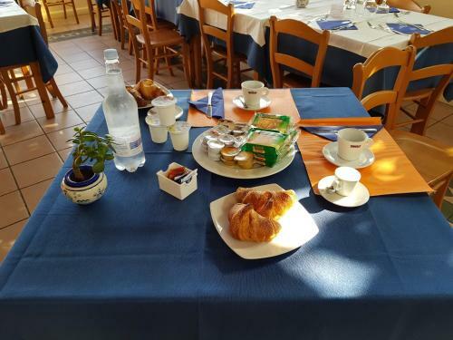 Hostal O Guarracino Rooms