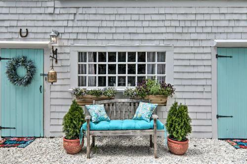 Cozy Cape Cod Carriage House About 1 Mi To Beach