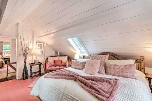 Cozy Cape Cod Carriage House About 1 Mi To Beach