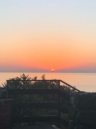 Apartamento Tramonto Sul Mare - I Dammusi Di Scauri