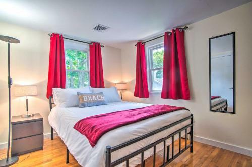 Pet-friendly Cape Cod Getaway Less Than 1 Mi To Beach