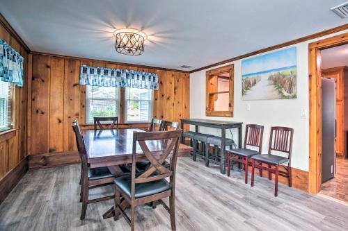 Pet-friendly Cape Cod Getaway Less Than 1 Mi To Beach