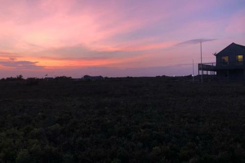 Valleys & Views