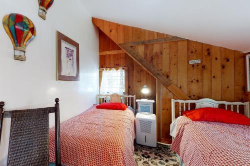 Treeside Lodge