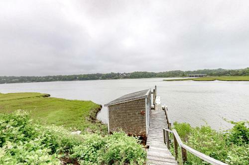 Bayfront Gem