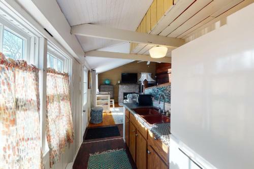 The Yarmouth House & Carriage House