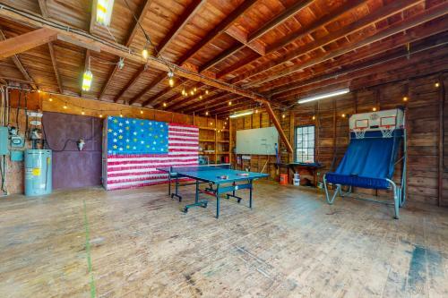 The Yarmouth House & Carriage House