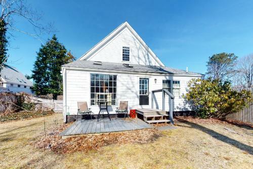 The Yarmouth House & Carriage House