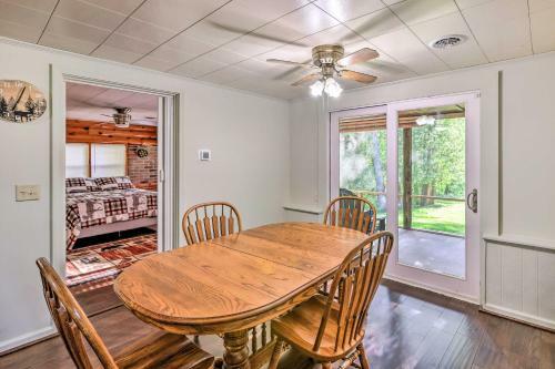 Wolfs River Retreat With Yard And River Access!