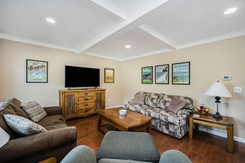 Pleasant Street Retreat