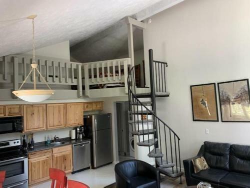 Boyne Mountain Condo -sleeps 12