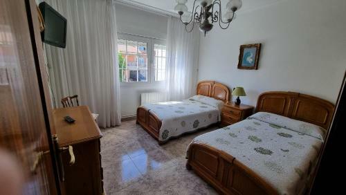 Charming 4-bed Beach House In Sanxenxo