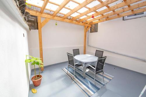 Apartamento Sch�ne Ferienwohnung Mit Kleiner Terasse