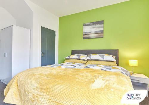 Apartamento ?beautiful 5 Bed House ?wifi ?garden ?nr Beach?