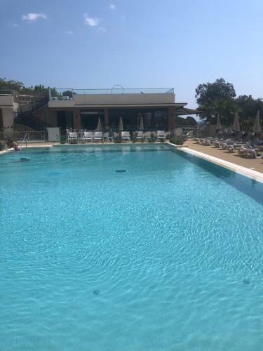 Lodge Neuf Vue Mer � 180 Dans Domaine