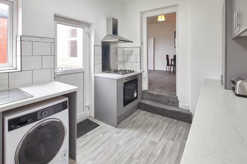 Host & Stay - 58 Dilston Road