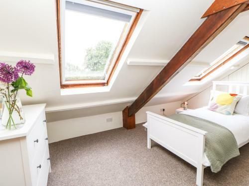 The Cottage, 5 Richley Terrace