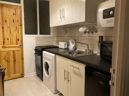 2-bed Basement Apartment In Newport With Garden