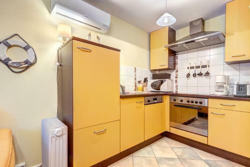 Ferienhaus Bergstrasse 8