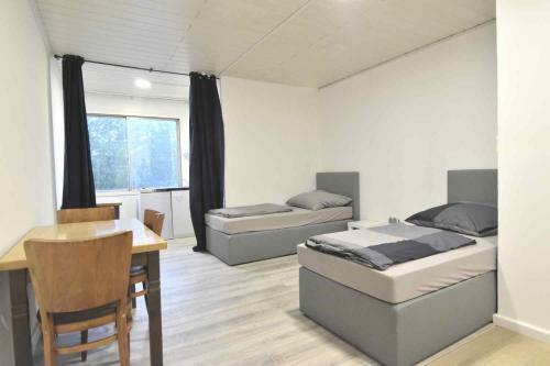 Apartamento Monteurzimmer Mit Pantry-k�che In K�ln