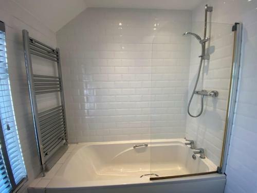 Atlantic View - Beautiful 2 Bedroom Apartment In Cornwall