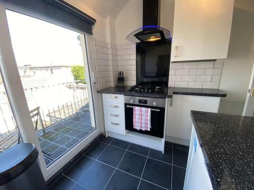 Atlantic View - Beautiful 2 Bedroom Apartment In Cornwall