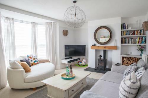Charming And Bright Fishermans Cottage In Newquay
