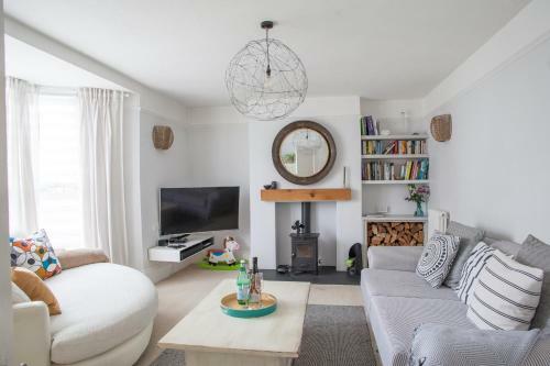 Charming And Bright Fishermans Cottage In Newquay