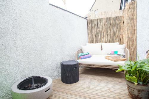 Charming And Bright Fishermans Cottage In Newquay
