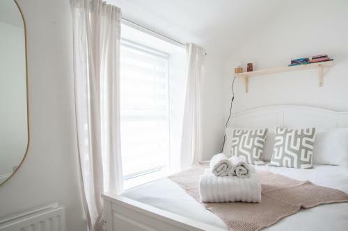 Charming And Bright Fishermans Cottage In Newquay