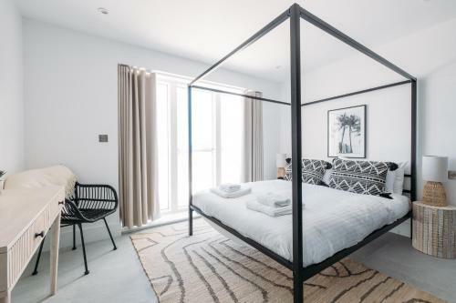 New Luxury Coastal Apartment With Vast Sea Views