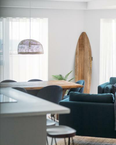 New Luxury Coastal Apartment With Vast Sea Views