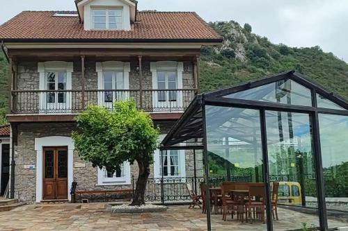 Casa De Indianos De Mas De 100 Anos De Antiguedad