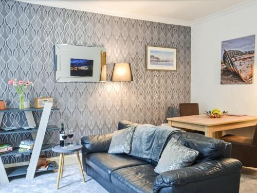 Woodside Apartment