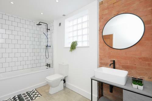 Nottingham 2 Bed Modern Apartment (private Parking)