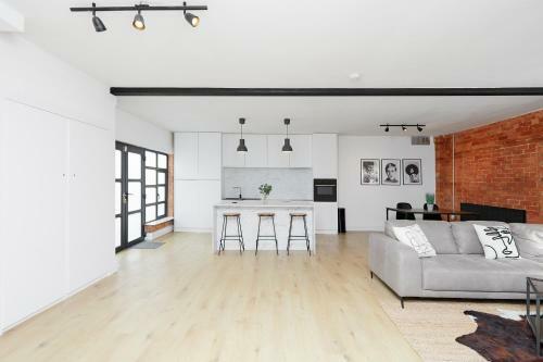 Nottingham 2 Bed Modern Apartment (private Parking)