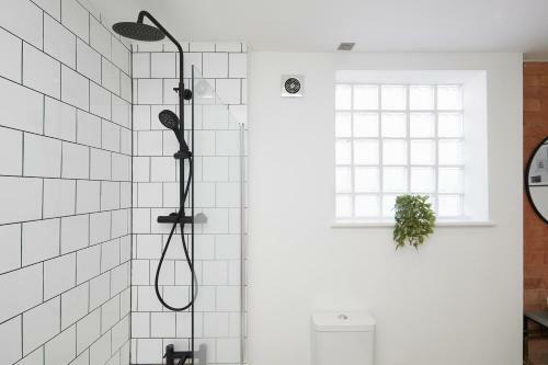 Nottingham 2 Bed Modern Apartment (private Parking)