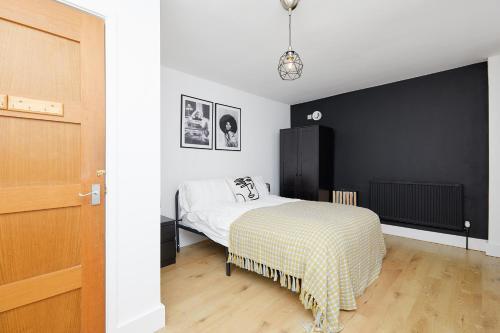 Nottingham 2 Bed Modern Apartment (private Parking)