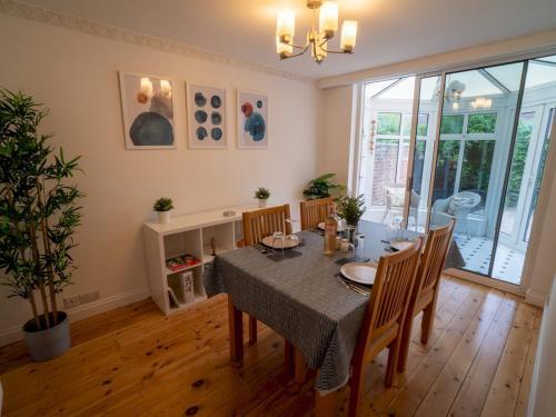 Pass The Keys Beautiful 2-bedroom Home In Wilford
