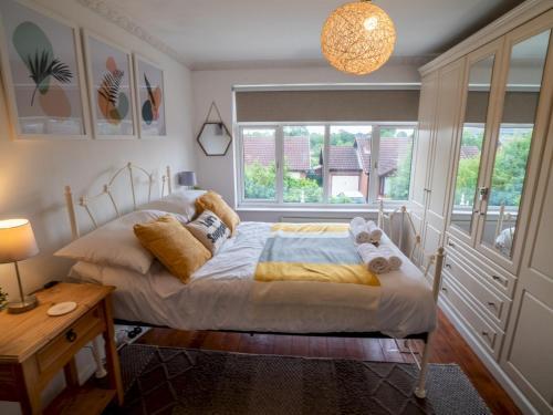 Pass The Keys Beautiful 2-bedroom Home In Wilford