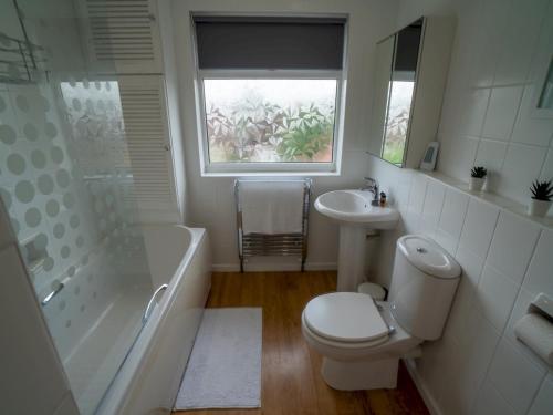 Pass The Keys Beautiful 2-bedroom Home In Wilford
