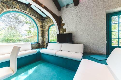 Villa Bog - Villa Con Piscina E Campo Da Tennis