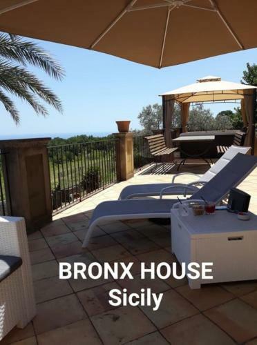 Bed & Breakfast Bronx House Sicily By Vulcanima