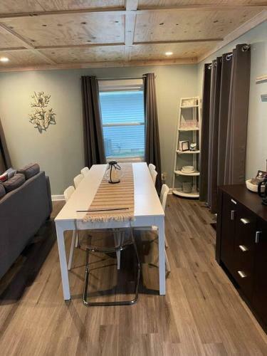 Caseville, Mi Cute Sandpoint Home, Beach Access