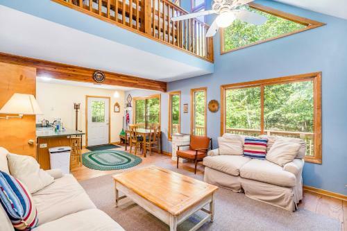 Treetop Getaway