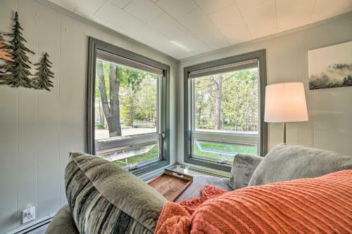 Bright Home With Outdoor Space, Steps To River